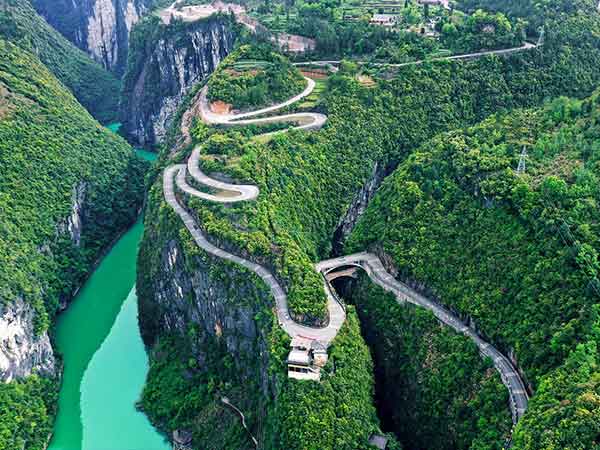 7 Days Wuhan to Enshi Grand Canyon Tour - Wuhan, Enshi